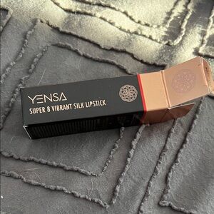 Yensa Super 8 Vibrant Silk Lipstick - Black and Red
